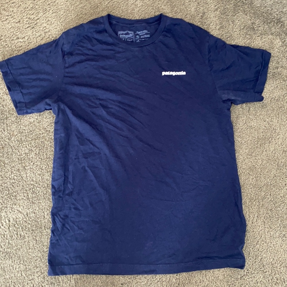 Men’s slim fit tee